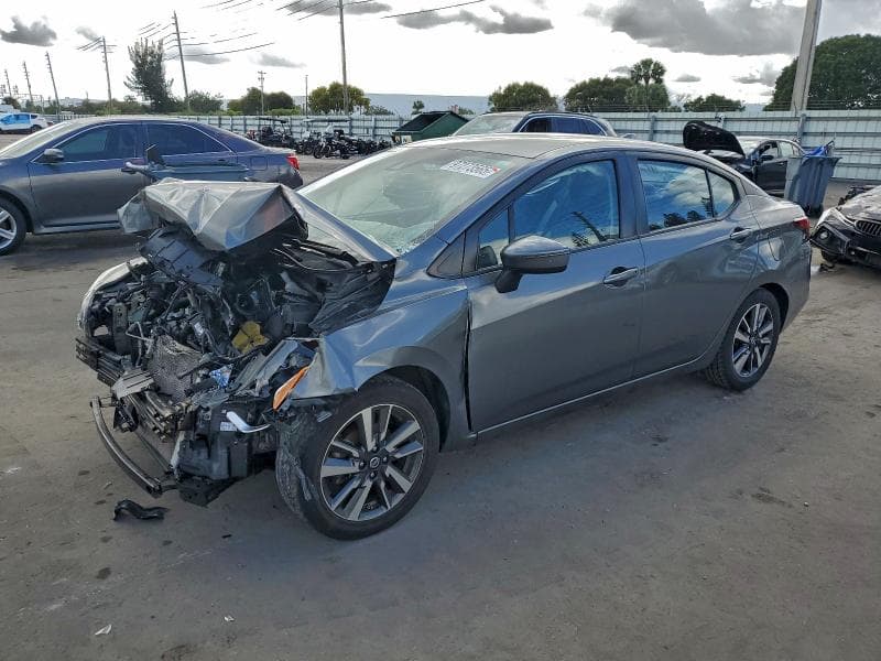2021 NISSAN VERSA SV