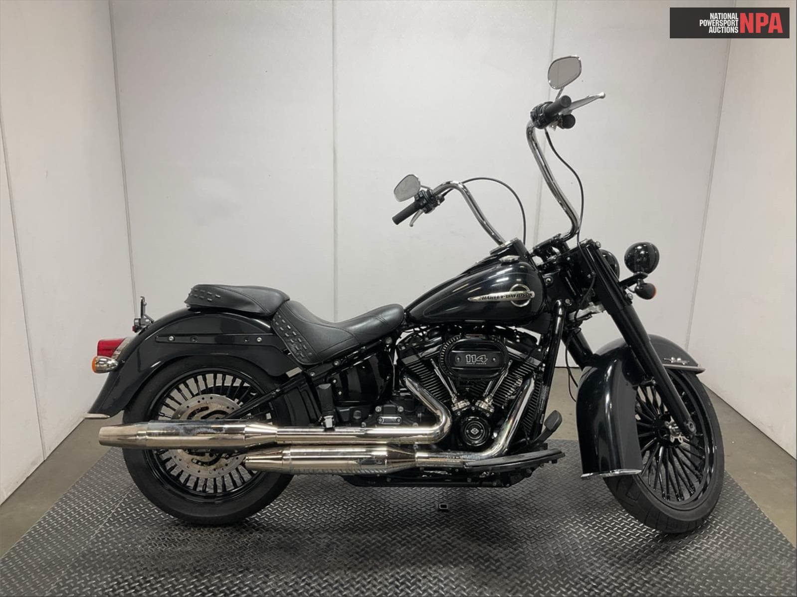 2020 HARLEY-DAVIDSON FLHCS HERITAGE CLASSIC 114